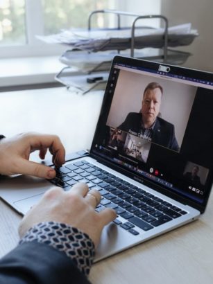 Vinteo предлагает помощь по замене решений ВКС Poly и Cisco в России